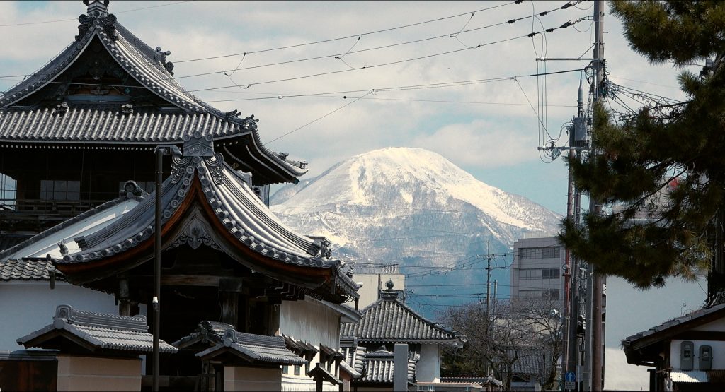 ©2025 コルミオ・フィルム